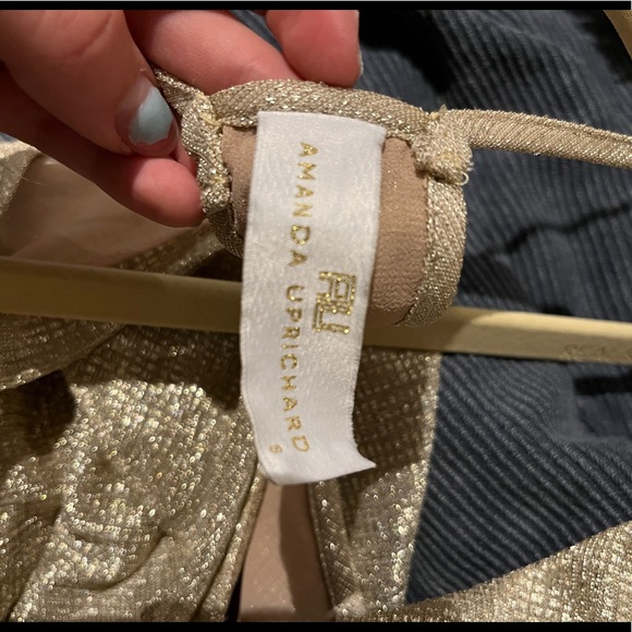 AMANDA UPRICHARD gold metallic crossover cami xs - Picture 3 of 3